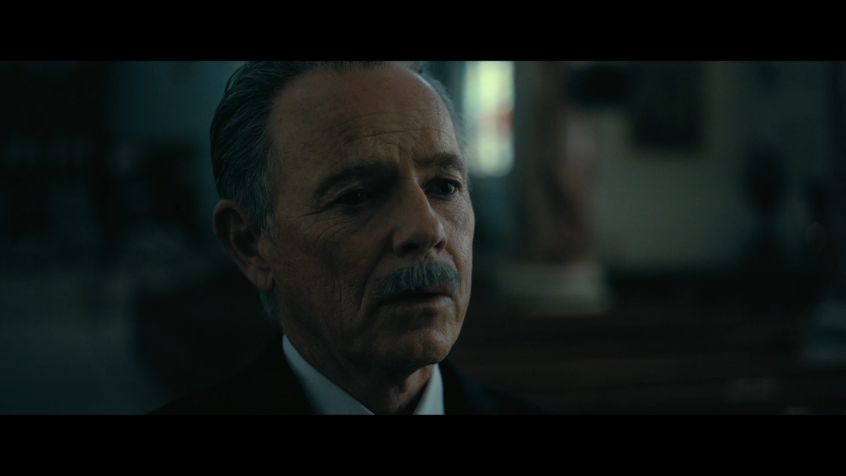 houseofusher_1x08_037.png