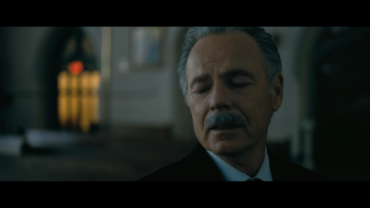 houseofusher_1x08_042.png