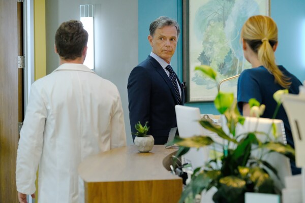 resident1x05_014.jpg