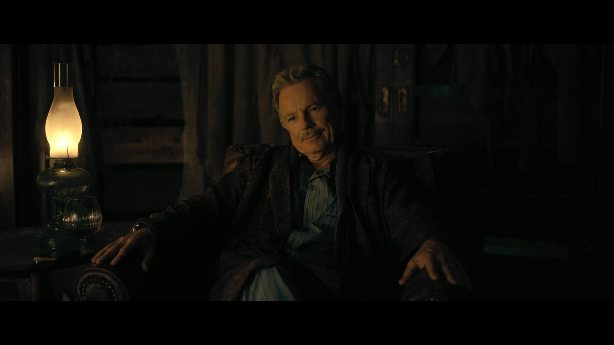 houseofusher_1x01_036.png