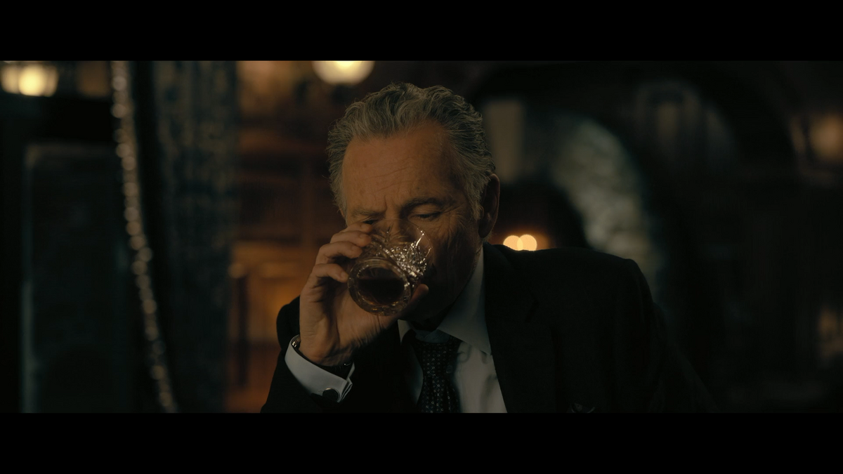 houseofusher_1x01_087.png