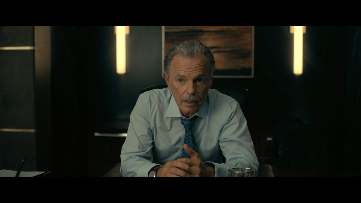 houseofusher_1x02_032.png