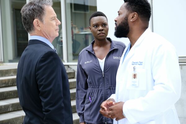 resident1x14_006.jpg