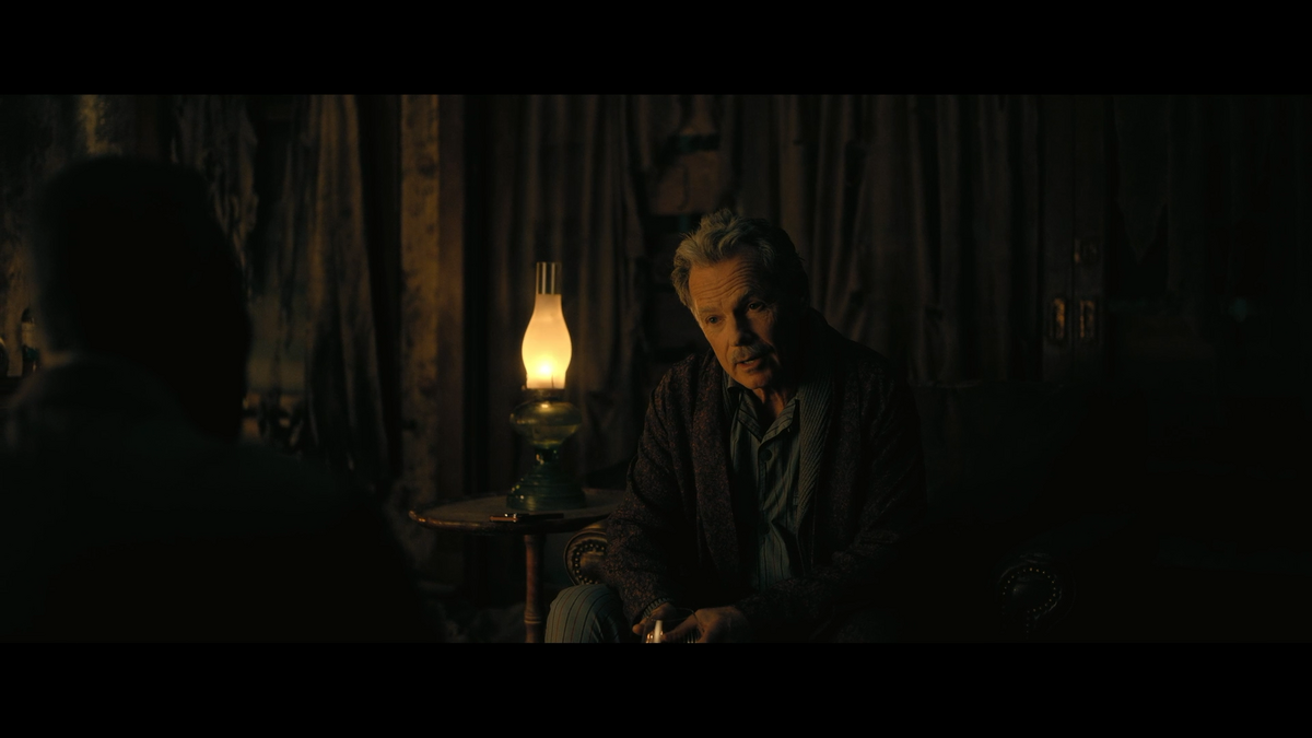 houseofusher_1x03_054.png