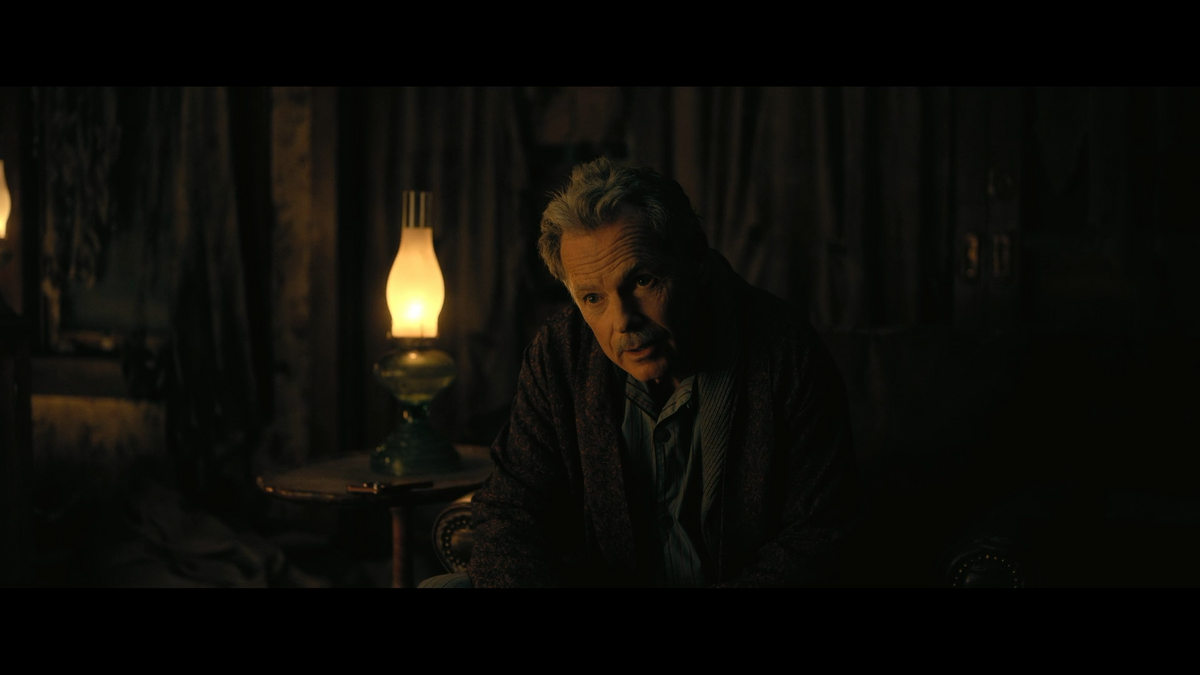 houseofusher_1x03_062.png