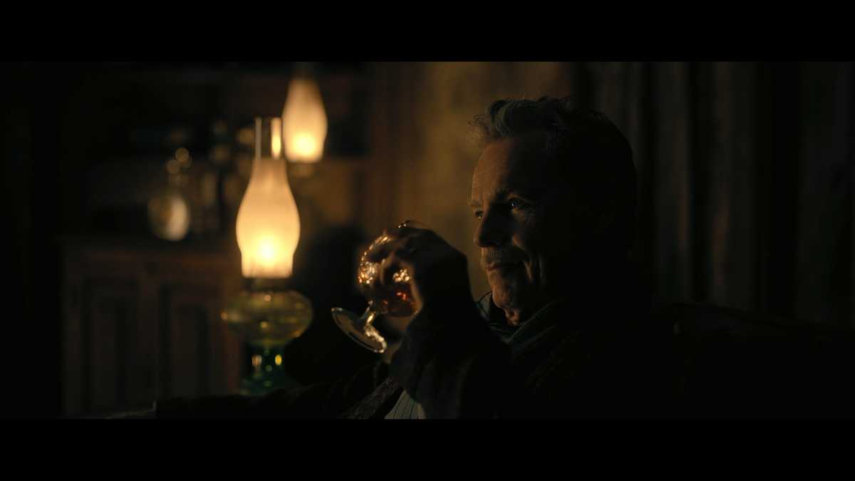 houseofusher_1x03_067.png