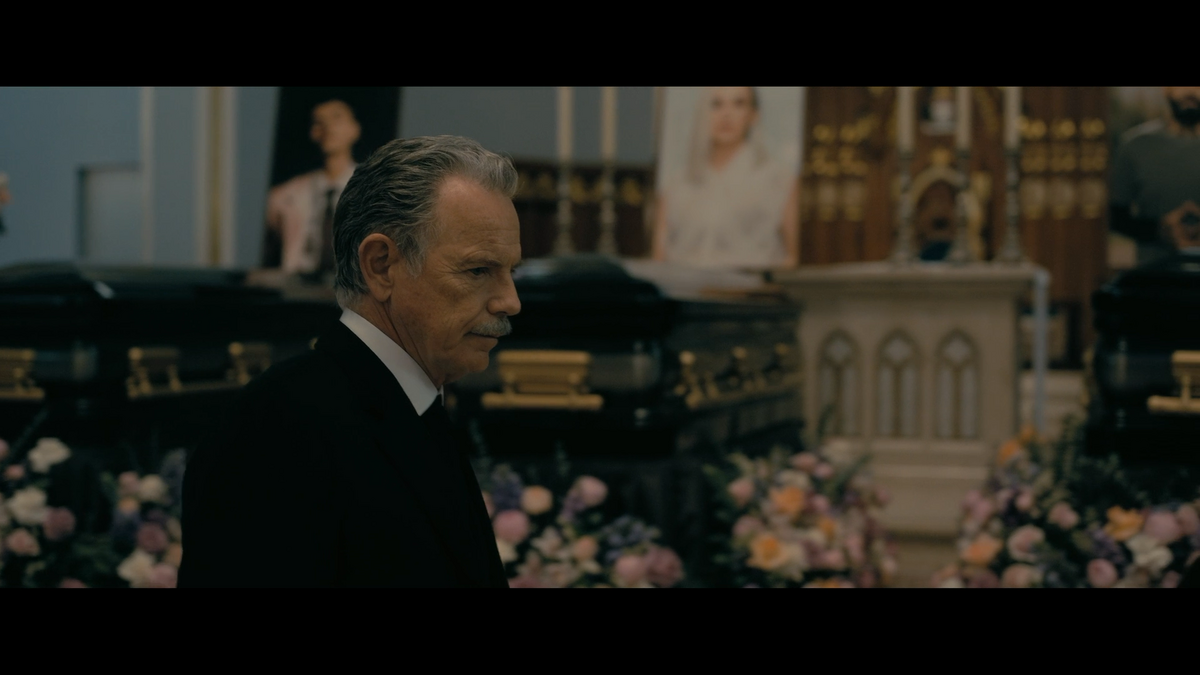 houseofusher_1x05_013.png