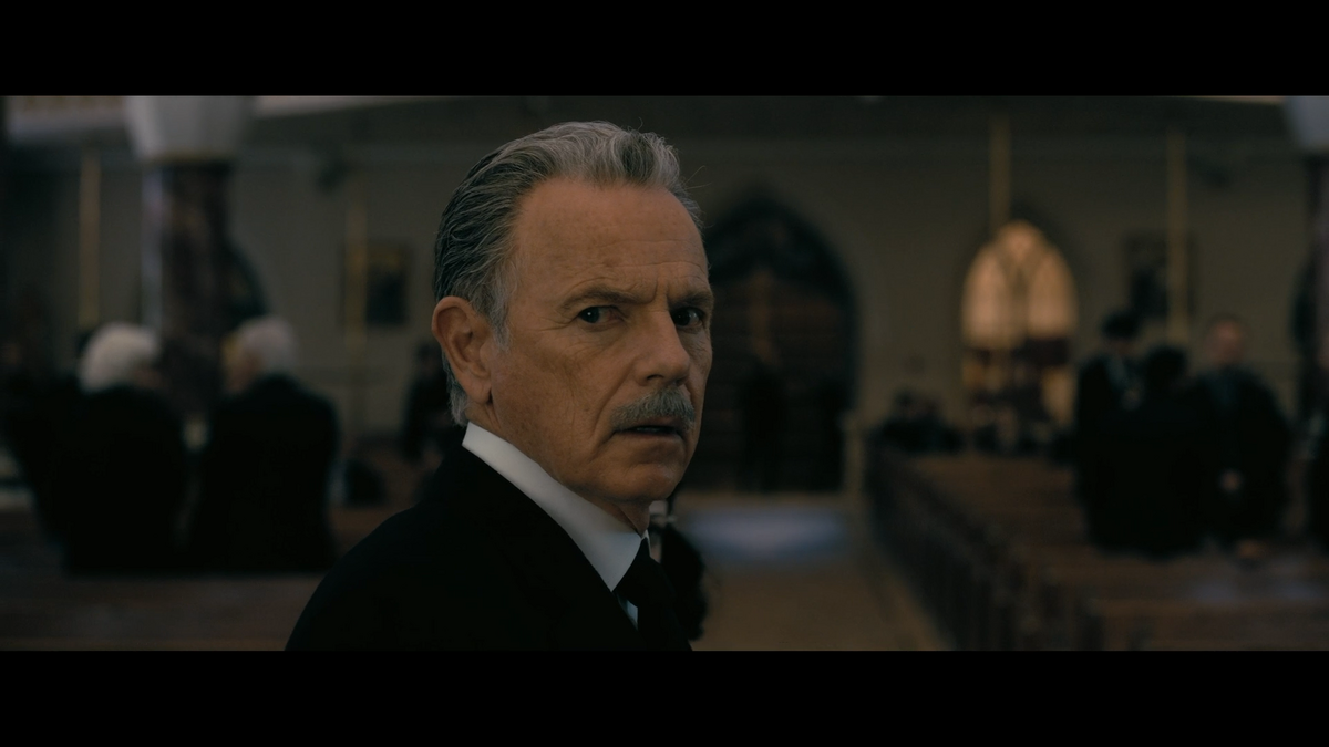 houseofusher_1x05_016.png