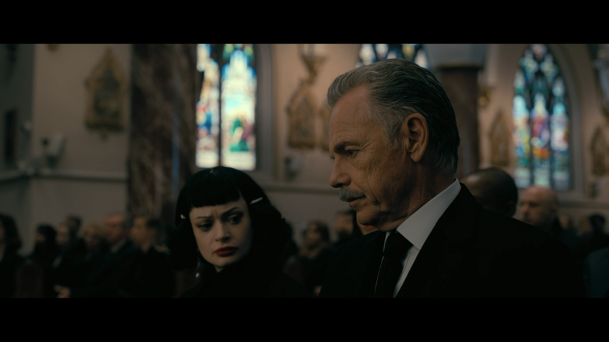 houseofusher_1x05_07.png