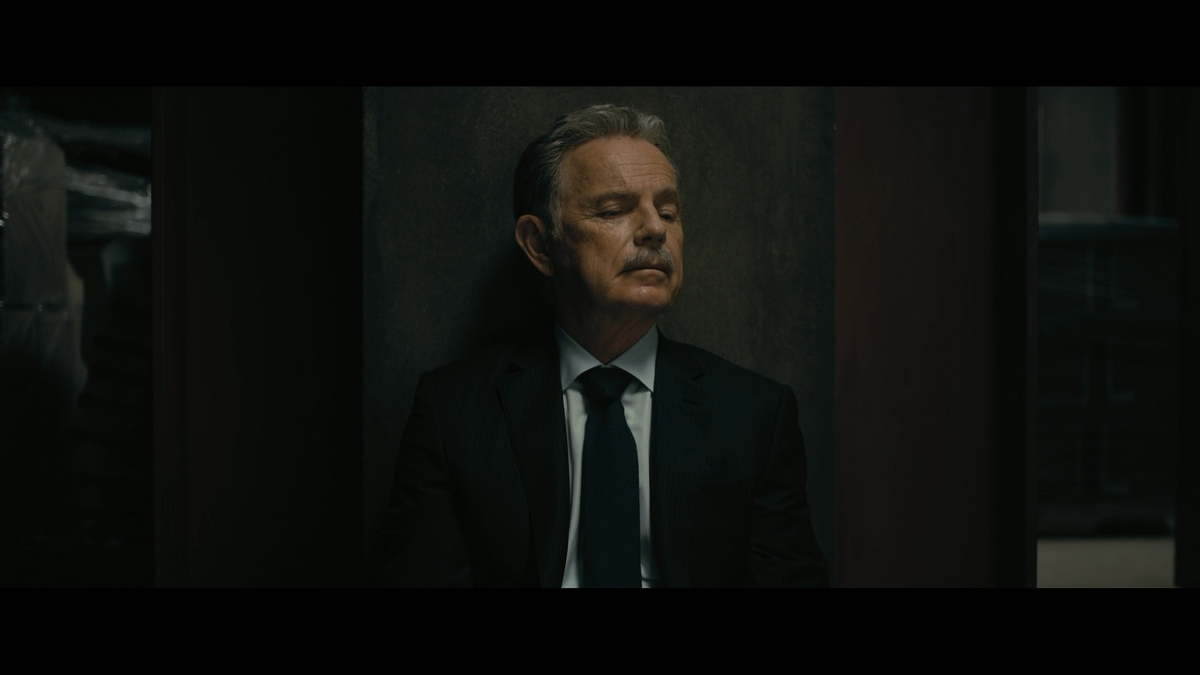 houseofusher_1x06_0102.png